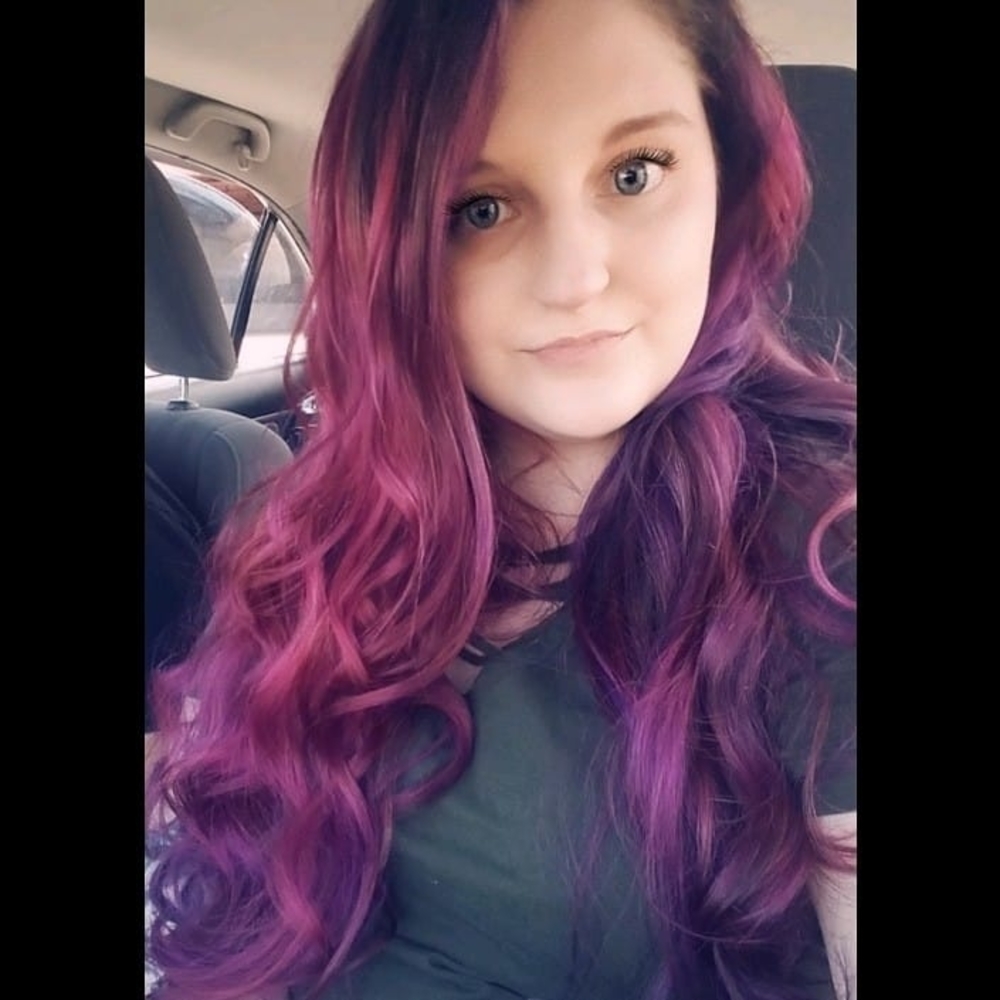 Meet your Posher, Monica